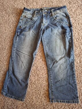 Women's Blue Denim Capris Size 5